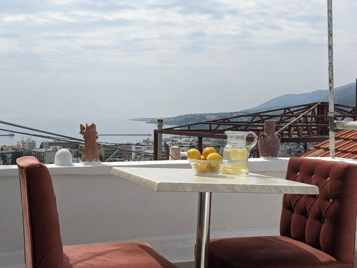Best Sunset & Sunrise Budget Rooms Mytilene Bagian luar foto