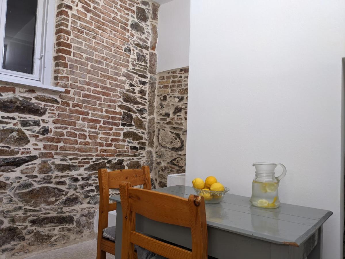 Best Sunset & Sunrise Budget Rooms Mytilene Bagian luar foto